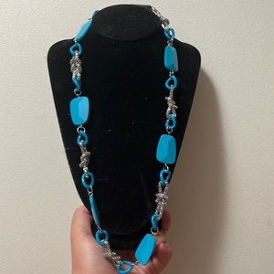 🌹New🎉 Teal and sliver chain necklace